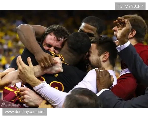 勇士与骑士总决赛直播盛况回顾精彩瞬间尽在其中